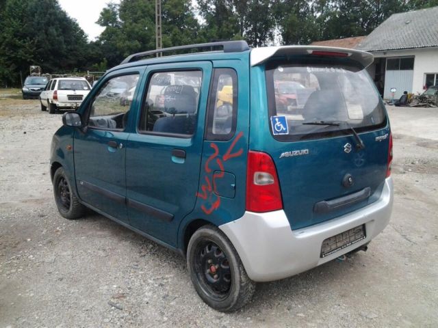 bontott SUZUKI WAGON R PLUS Csomagtérajtó (Üres lemez)