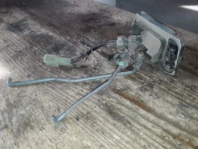 bontott SUZUKI WAGON R PLUS Csomagtérajtó Zárszerkezet