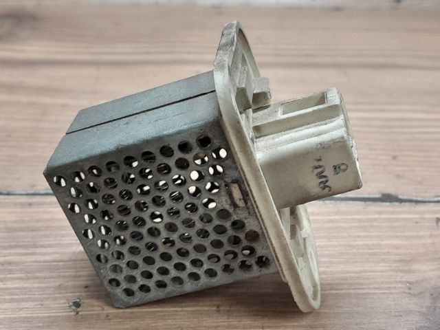 bontott SUZUKI WAGON R PLUS Előtét Ellenállás Fűtőmotor