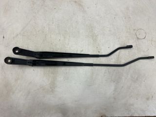 bontott SUZUKI WAGON R PLUS Első Ablaktörlő Kar