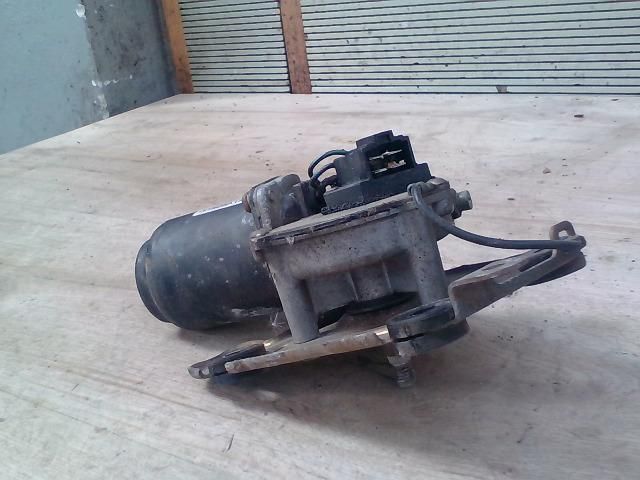 bontott SUZUKI WAGON R PLUS Első Ablaktörlő Motor