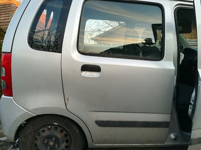 bontott SUZUKI WAGON R PLUS Első Hamutartó