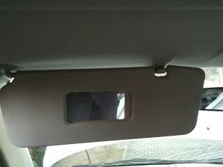 bontott SUZUKI WAGON R PLUS Első Hamutartó