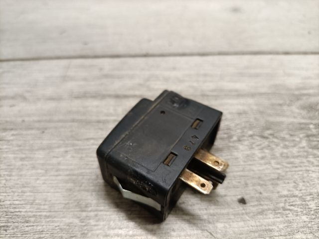 bontott SUZUKI WAGON R PLUS Fényszórómagasság Állító Kapcsoló