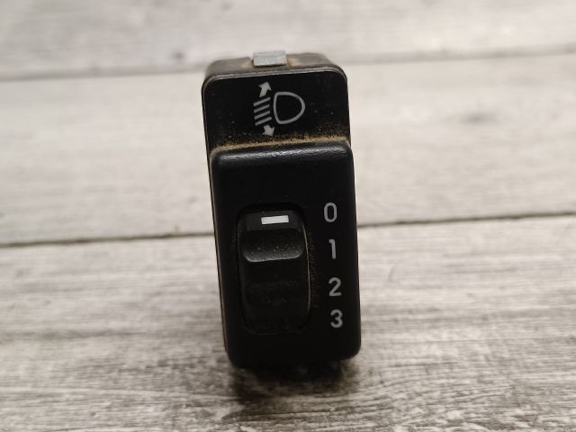 bontott SUZUKI WAGON R PLUS Fényszórómagasság Állító Kapcsoló