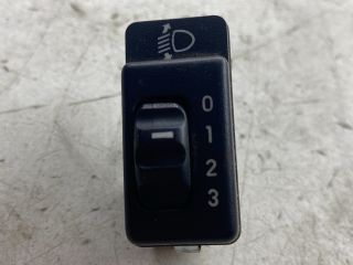 bontott SUZUKI WAGON R PLUS Fényszórómagasság Állító Kapcsoló