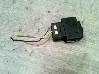 bontott SUZUKI WAGON R PLUS Fényszórómagasság Állító Kapcsoló