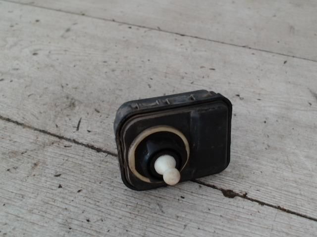 bontott SUZUKI WAGON R PLUS Fényszórómagasság Állító Motor Jobb