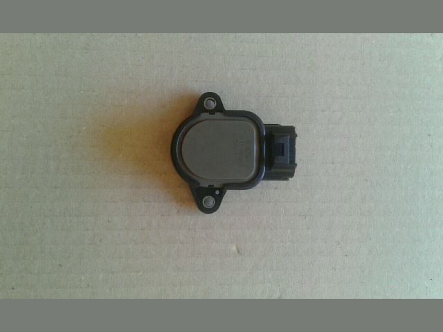 bontott SUZUKI WAGON R PLUS Fojtószelep Jeladó