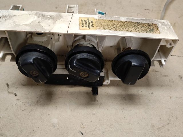 bontott SUZUKI WAGON R PLUS Fűtéskapcsoló (manuális klímás)