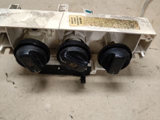 bontott SUZUKI WAGON R PLUS Fűtéskapcsoló (manuális klímás)