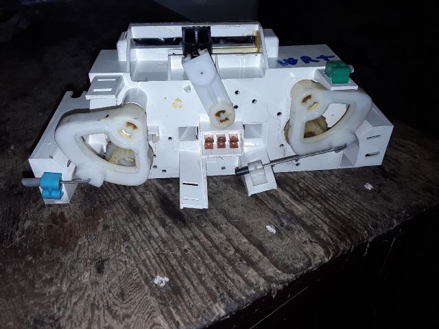 bontott SUZUKI WAGON R PLUS Fűtéskapcsoló (manuális klímás)