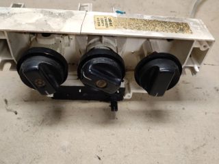 bontott SUZUKI WAGON R PLUS Fűtéskapcsoló (manuális klímás)