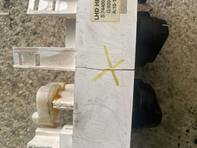 bontott SUZUKI WAGON R PLUS Fűtéskapcsoló (manuális klímás)