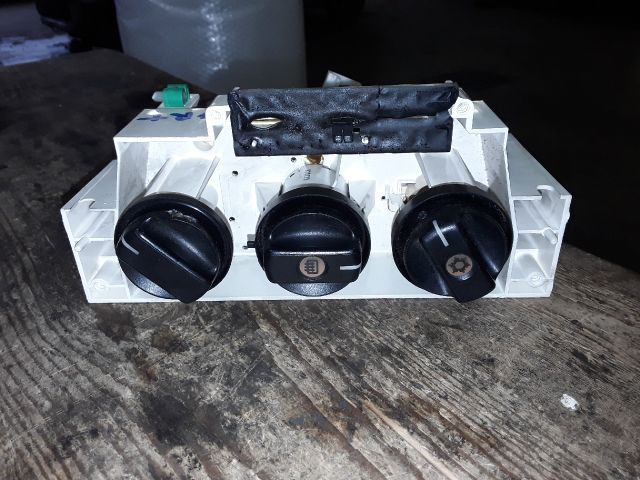 bontott SUZUKI WAGON R PLUS Fűtéskapcsoló (manuális klímás)