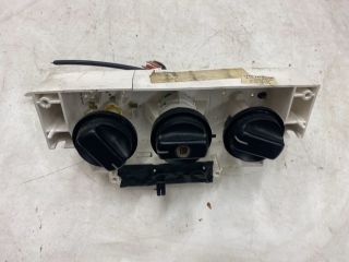 bontott SUZUKI WAGON R PLUS Fűtéskapcsoló (Nem klímás)