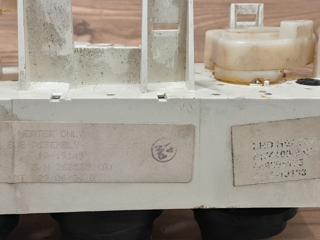 bontott SUZUKI WAGON R PLUS Fűtéskapcsoló (Nem klímás)