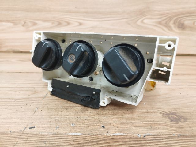 bontott SUZUKI WAGON R PLUS Fűtéskapcsoló (Nem klímás)