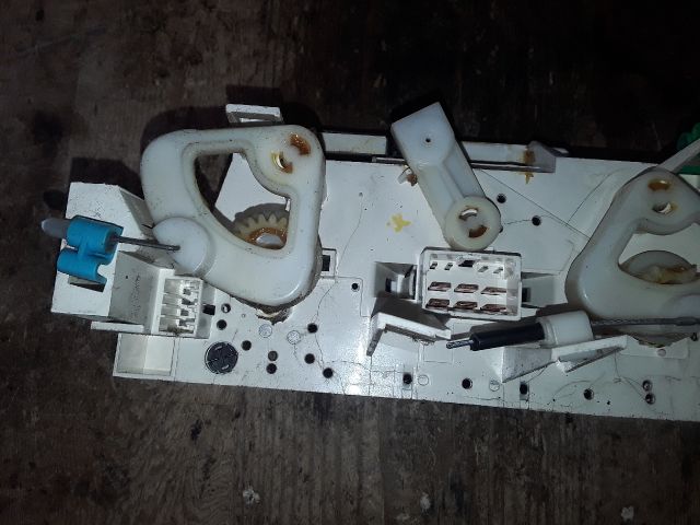 bontott SUZUKI WAGON R PLUS Fűtéskapcsoló (Nem klímás)