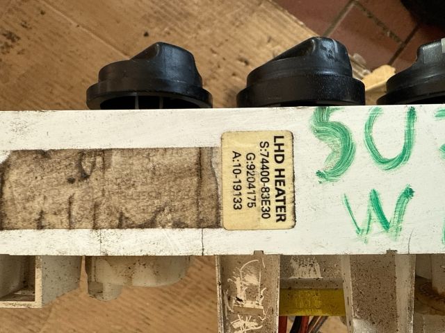 bontott SUZUKI WAGON R PLUS Fűtéskapcsoló