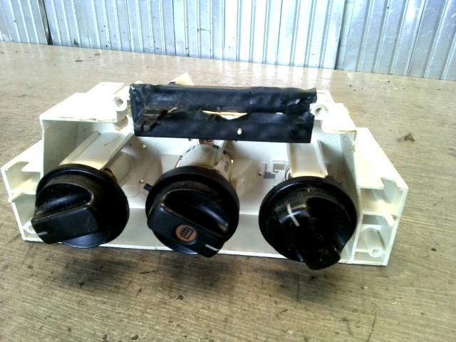 bontott SUZUKI WAGON R PLUS Fűtéskapcsoló