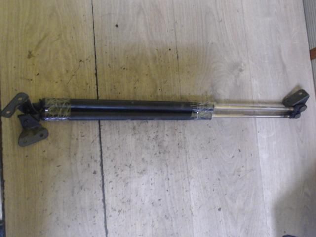 bontott SUZUKI WAGON R PLUS Gázrugós Kitámasztó Teleszkóp Pár Csomagtérajtó