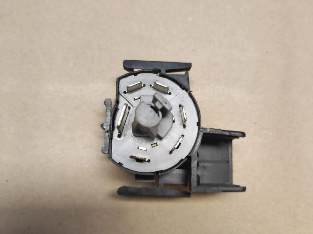 bontott SUZUKI WAGON R PLUS Gyújtáskapcsoló Elektronika