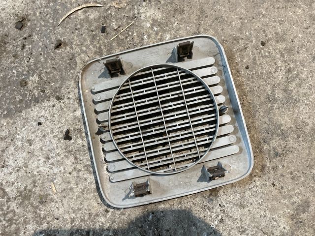 bontott SUZUKI WAGON R PLUS Hangszóró Burkolat (Pozíciófüggetlen)