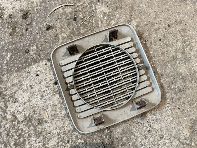 bontott SUZUKI WAGON R PLUS Hangszóró Burkolat (Pozíciófüggetlen)