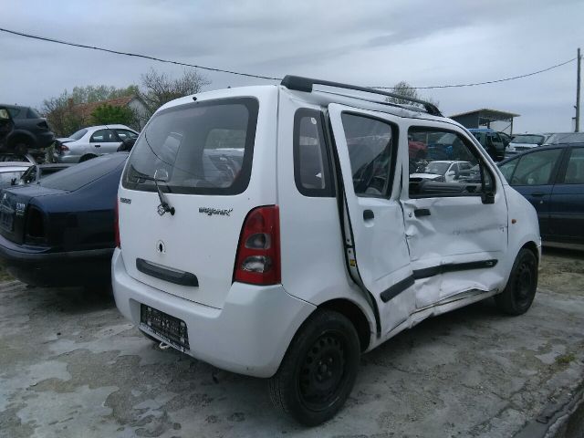 bontott SUZUKI WAGON R PLUS Hátfal