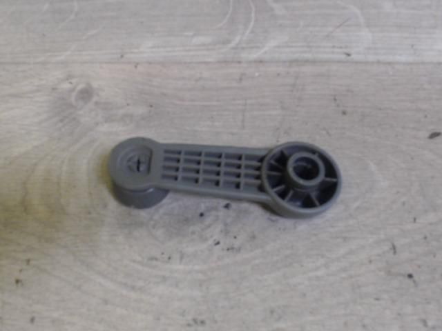 bontott SUZUKI WAGON R PLUS Hátsó Ablaktekerő Kar