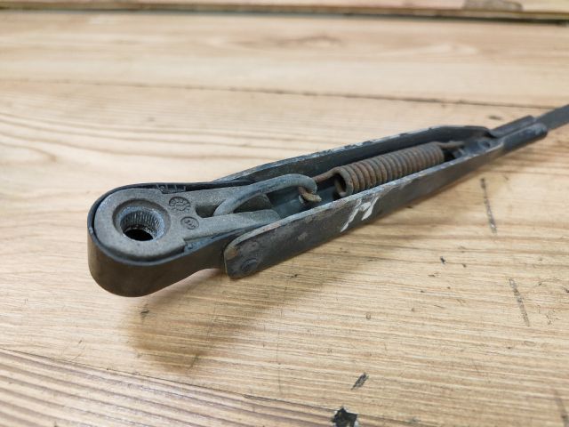 bontott SUZUKI WAGON R PLUS Hátsó Ablaktörlő Kar