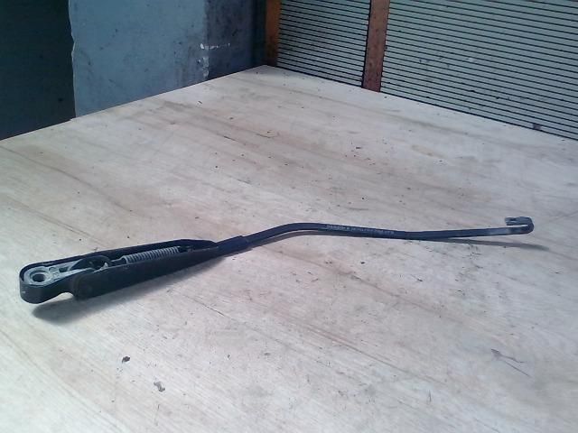 bontott SUZUKI WAGON R PLUS Hátsó Ablaktörlő Kar