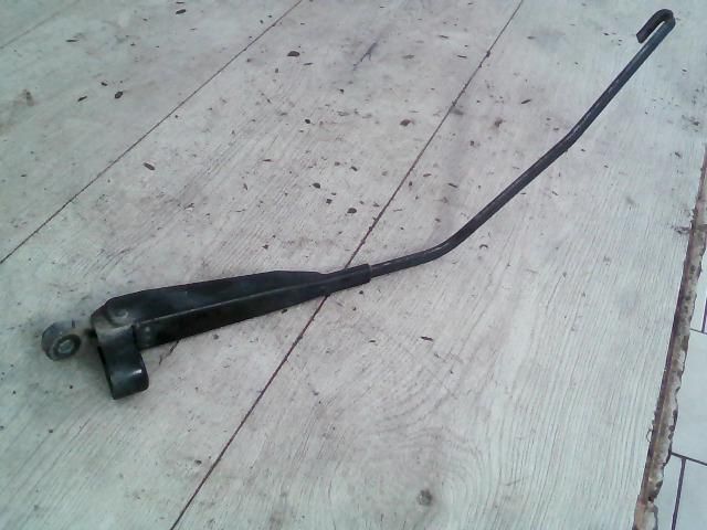 bontott SUZUKI WAGON R PLUS Hátsó Ablaktörlő Kar