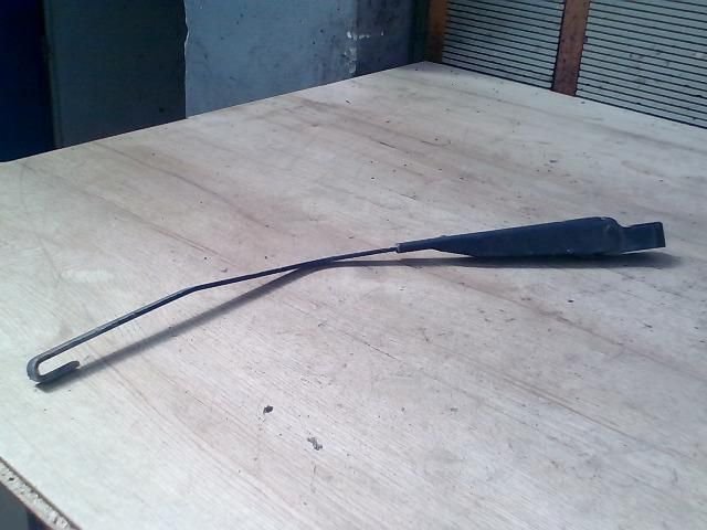 bontott SUZUKI WAGON R PLUS Hátsó Ablaktörlő Kar