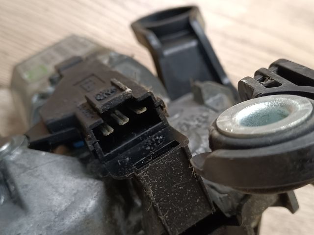 bontott SUZUKI WAGON R PLUS Hátsó Ablaktörlő Motor