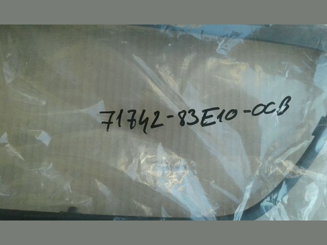 bontott SUZUKI WAGON R PLUS Hűtőrács