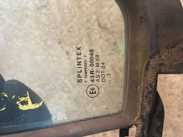 bontott SUZUKI WAGON R PLUS Jobb A Oszlop Oldalablak Üveg