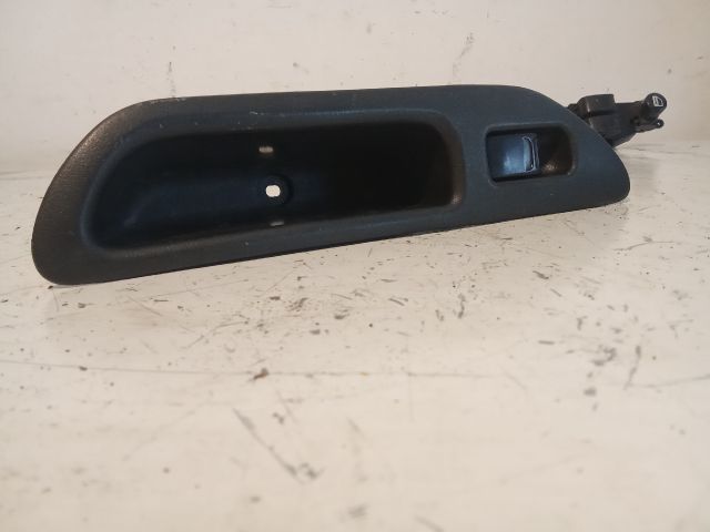 bontott SUZUKI WAGON R PLUS Jobb első Ablakemelő Kapcsoló