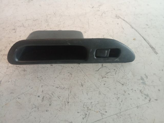 bontott SUZUKI WAGON R PLUS Jobb első Ablakemelő Kapcsoló