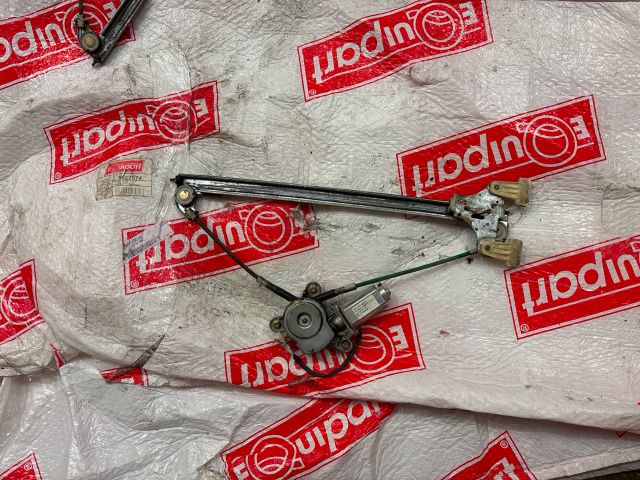 bontott SUZUKI WAGON R PLUS Jobb első Ablakemelő Szerkezet (Elektromos)