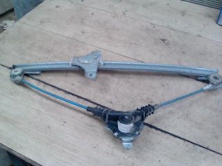 bontott SUZUKI WAGON R PLUS Jobb első Ablakemelő Szerkezet (Mechanikus)