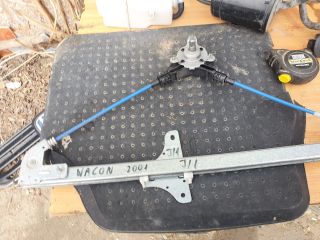 bontott SUZUKI WAGON R PLUS Jobb első Ablakemelő Szerkezet (Mechanikus)