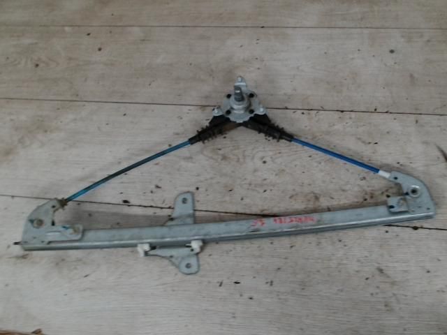 bontott SUZUKI WAGON R PLUS Jobb első Ablakemelő Szerkezet (Mechanikus)