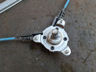 bontott SUZUKI WAGON R PLUS Jobb első Ablakemelő Szerkezet (Mechanikus)