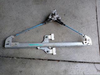 bontott SUZUKI WAGON R PLUS Jobb első Ablakemelő Szerkezet (Mechanikus)