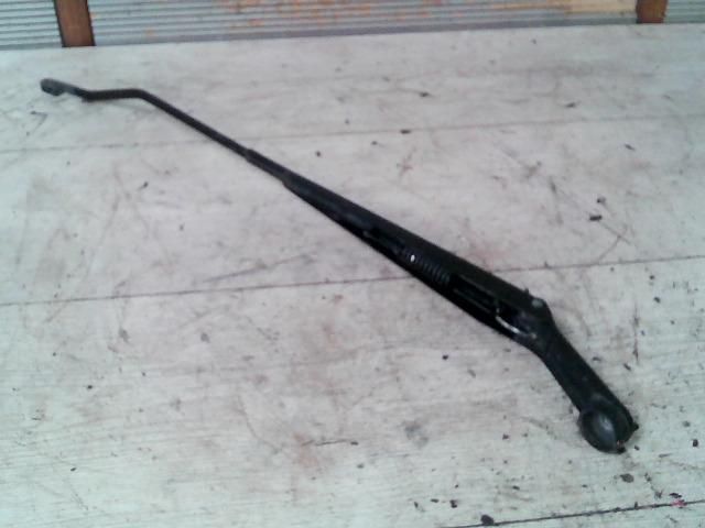 bontott SUZUKI WAGON R PLUS Jobb első Ablaktörlő Kar