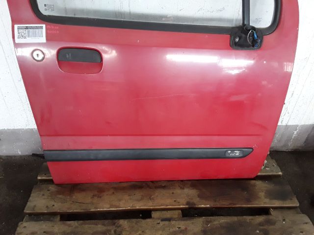 bontott SUZUKI WAGON R PLUS Jobb első Ajtó (Részeivel)