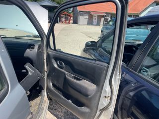 bontott SUZUKI WAGON R PLUS Jobb első Ajtó (Üres lemez)
