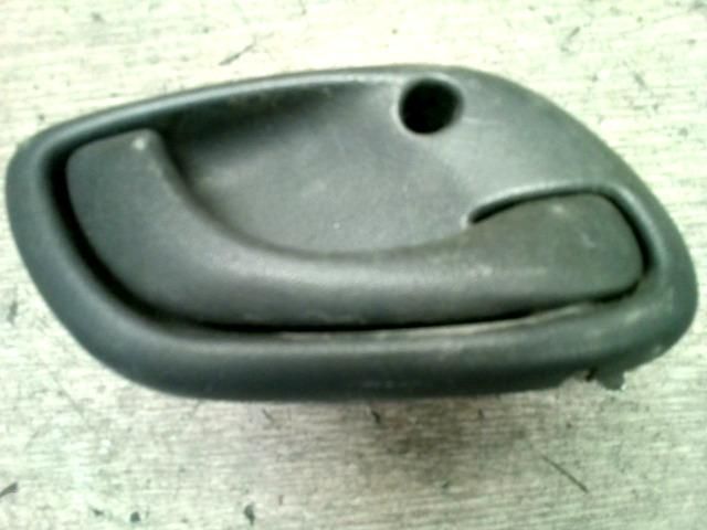 bontott SUZUKI WAGON R PLUS Jobb első Belső Kilincs